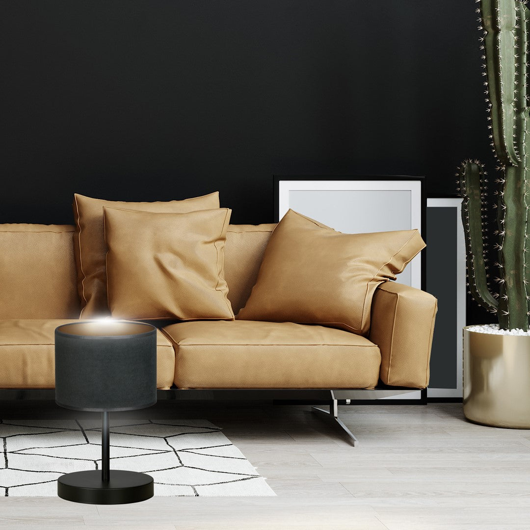 HILDE Stalinė lempa Juoda 1 - medžiagų tekstūra